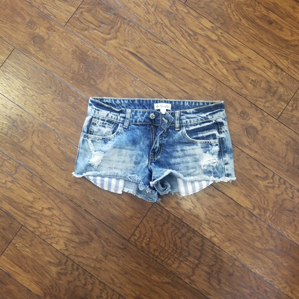 Others Follow denim shorts like new